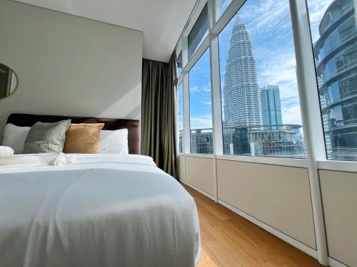 Sky Suites Unique 3BR Suite KLCC View, Куала-Лумпур