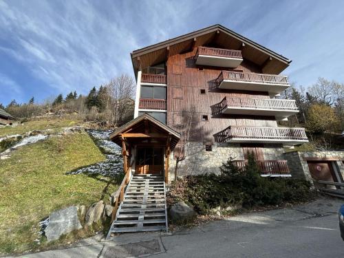 Grand appartement contemporain 10 pers, proche pistes et centre, ascenseur et Wifi inclus - FR-1-180 in Meribel