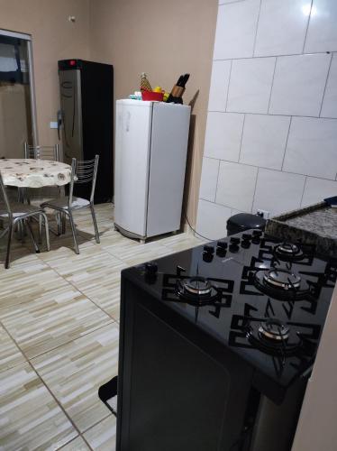 кухня, Hostel Vista Mar in Порту-Сегуру