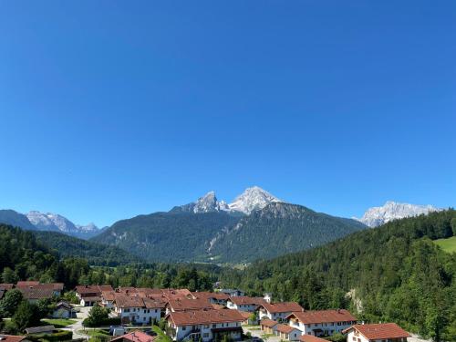Nearby attraction, Flow Living I 118qm Design Maisonette mit Watzmannblick I Pool in Berchtesgaden