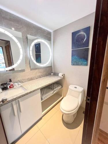 Upper Scale and Cozy Apart in the Heart of Escalon