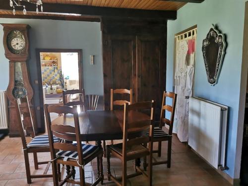 Maison cantalienne typique in 阿朗什