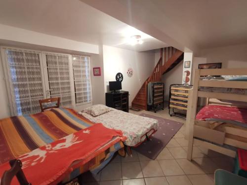 Maison cantalienne typique in 阿朗什