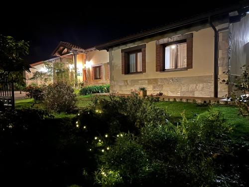  Apartamentos Rurales La Carbayala in Oviñana