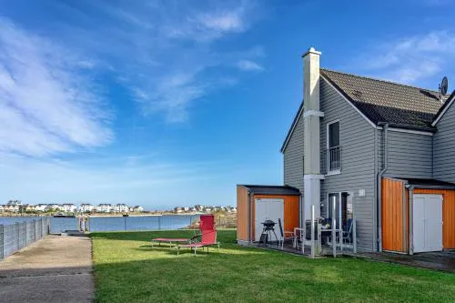 Ferienhaus Am MEER by Seeblick Ferien ORO, direkte Wasserlage,Sauna,Kamin in Olpenitz, Deutschland