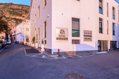 Panorama Palace Hotel – Meta, CO