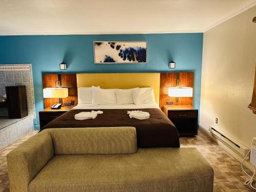 เดอะบอสตัน อินน์ (The Boston Inn) in เวสต์มินสเตอร์ (MD)