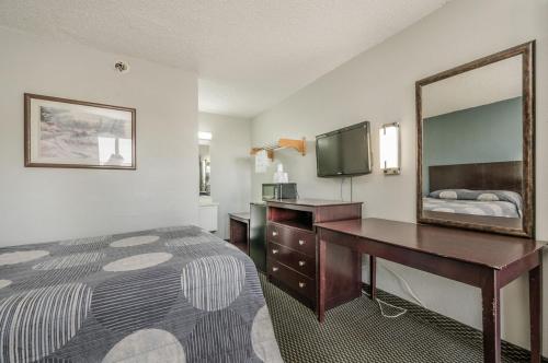 Relax Inn West Amarillo Medical Center - image 12