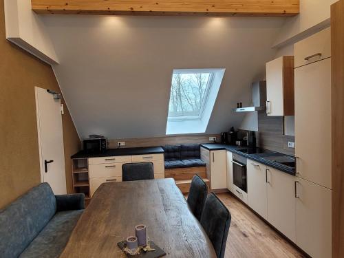 virtuve, Ferienwohnung Weitblick mit Whirlpool in Feuerscheid