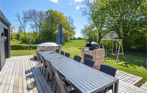tuin, Five-Bedroom Holiday Home In Haderslev in Haderslev