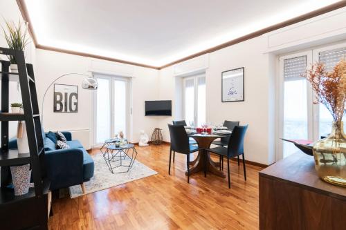 Easylife - Pearl with balcony on Ticinese district, Milan