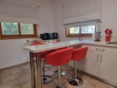 Desert sunsets in อาราด