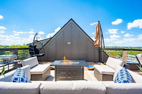10 Min To Dt - Rooftop, Garage, Firepit, W&d in Nashville, USA
