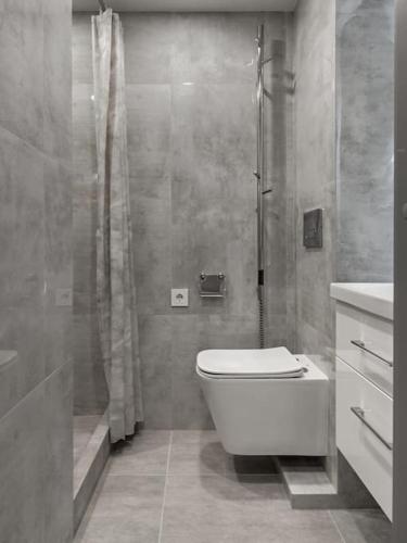 Brand New 58 Loft with Free Parking - Tap to explore photos