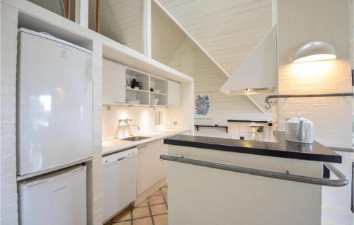 Kitchen, Amazing Home In Blavand With Wifi in Vejers Strand