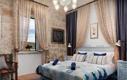 2 Bedroom Amazing Home In Vis - Tap to explore photos
