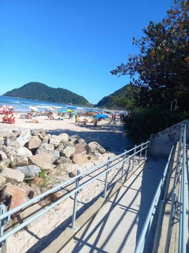 Beach, Apto Praia do Tombo near Quiosque Dinho's