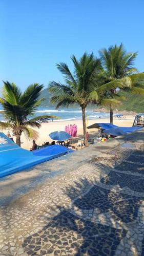 Beach, Apto Praia do Tombo near Quiosque Dinho's
