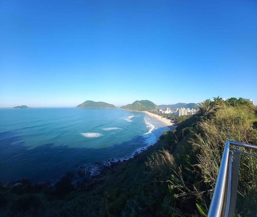 Nearby attraction, Apto Praia do Tombo near Quiosque Dinho's