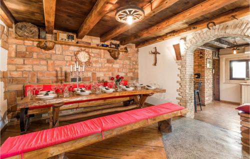 Viesnīcas āriene, Luxurious Home In Lisac in Lisac