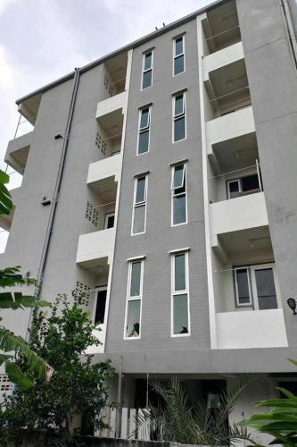 Exterior view, Na Nont Apartment Pak Kret near The National Anti-Corruption Commission