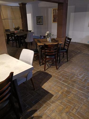 Casa Carmona 33 in Querétaro, Mexico