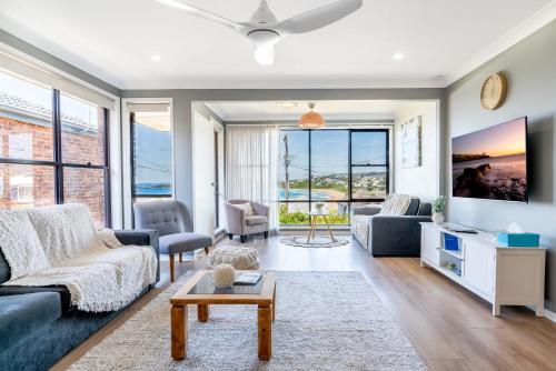 Spectacular Ocean View Home in Bombo – khách sạn tại Kiama Downs