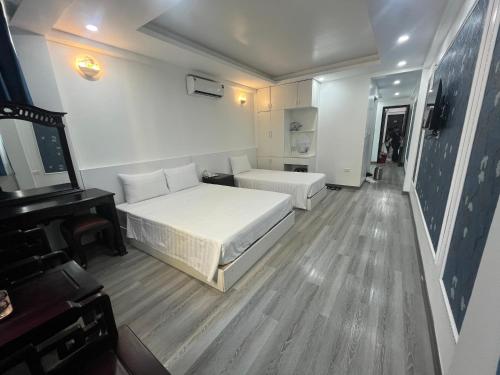 The Queen Hotel & Spa 2 – Hanoi, NY