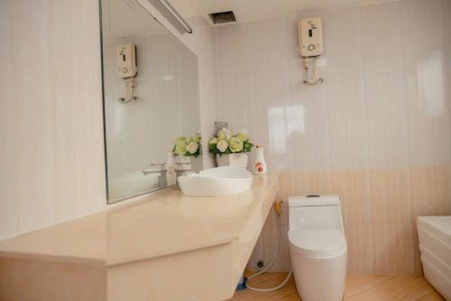 Anna Luxury Apartment - 화장실