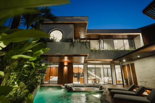 Lux Seis D 4BR Canggu - Free trf and security 24 h