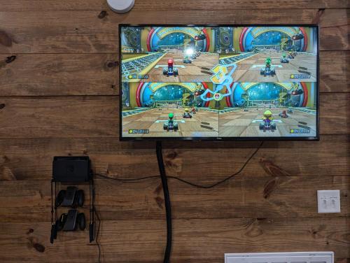 Riverfront, Ping Pong, Hot Tub, Switch, Play Area