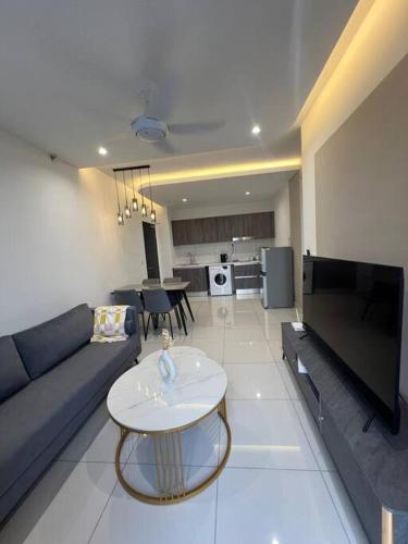 Edumetro B32@ Subang Sunway 6 Pax Free WI-FI - image 9