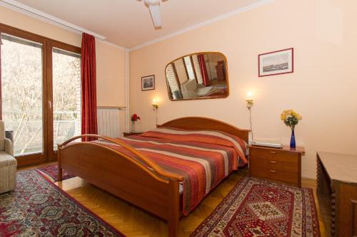 . Budavar Bed and Breakfast