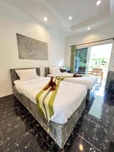 room detail thumbnail 0