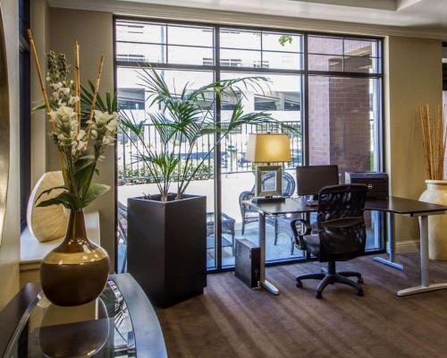 Előcsarnok, Hotel Med Park, an Ascend Collection Hotel near Kalifornia Állami Egyetem Sacramento