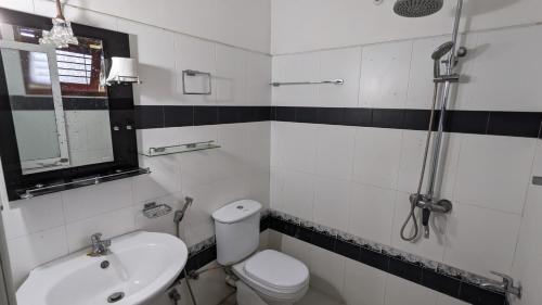 Deluxe Double Room image 3