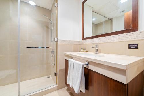 Luxury 2BR Skyline Sea View Direct Mall Metro Dining Shops City Walk, Dubai (foto 5)