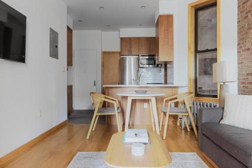 Blueground SoHo 1bd apartment NYC-1641 in New York, USA