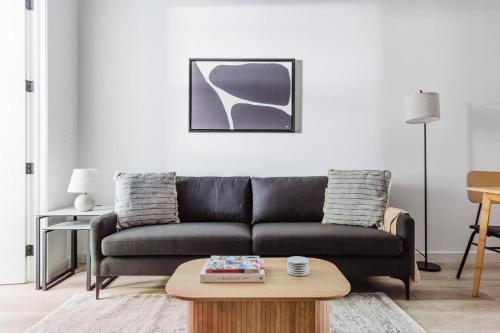 Blueground Williamsburg 2bd apartment NYC-1633 in Brooklyn, USA