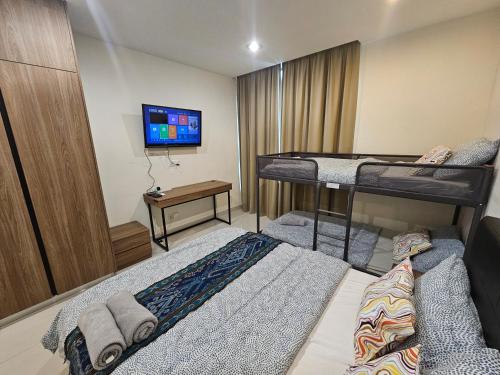 Lovely Kozi Square 4 Paxs comfort Studio Home 3B