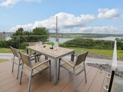 Penrallt Cottage - image 13