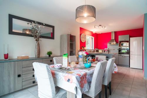 La Villa de l'Odet - 4 Chambres et parking privé gîte à louer Pleuven