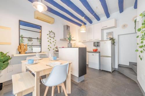 CAN QUICO-CASA con ENCANTO en el CENTRO, junto a la BAHÍA, parking publico proximo gîte à louer Roses