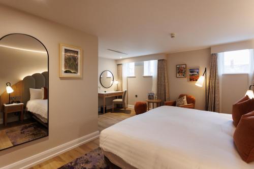 The Malone - image 10