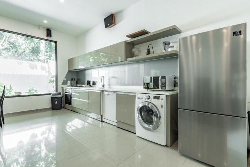 Villa Andre by VillaCarte, Nai Harn Beach (photo 8)