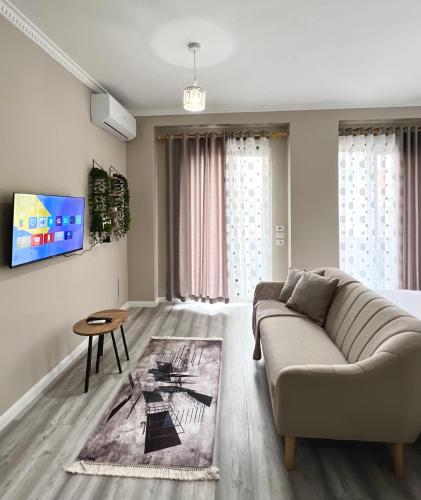 Soffi Apartament, Тирана