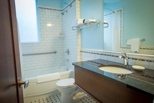 61536454 Hume Hotel & Spa