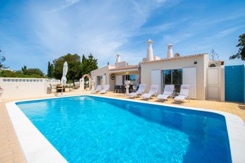 67 adm - 3 bed villa walking distance to Carvoeiro - image 4