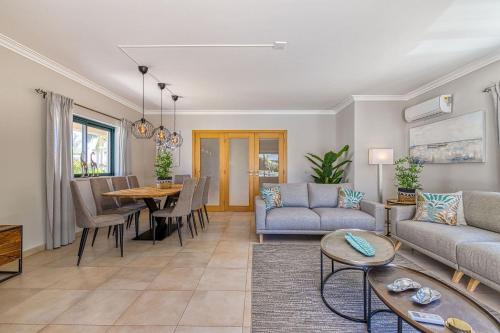 Albatroz - GORGEOUS & SPACIOUS VILLA IN CARVOEIRO - image 3