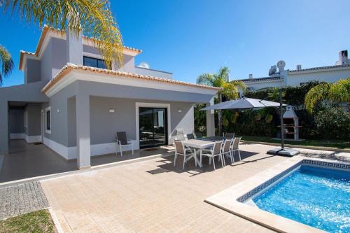 Albatroz - GORGEOUS & SPACIOUS VILLA IN CARVOEIRO - image 4